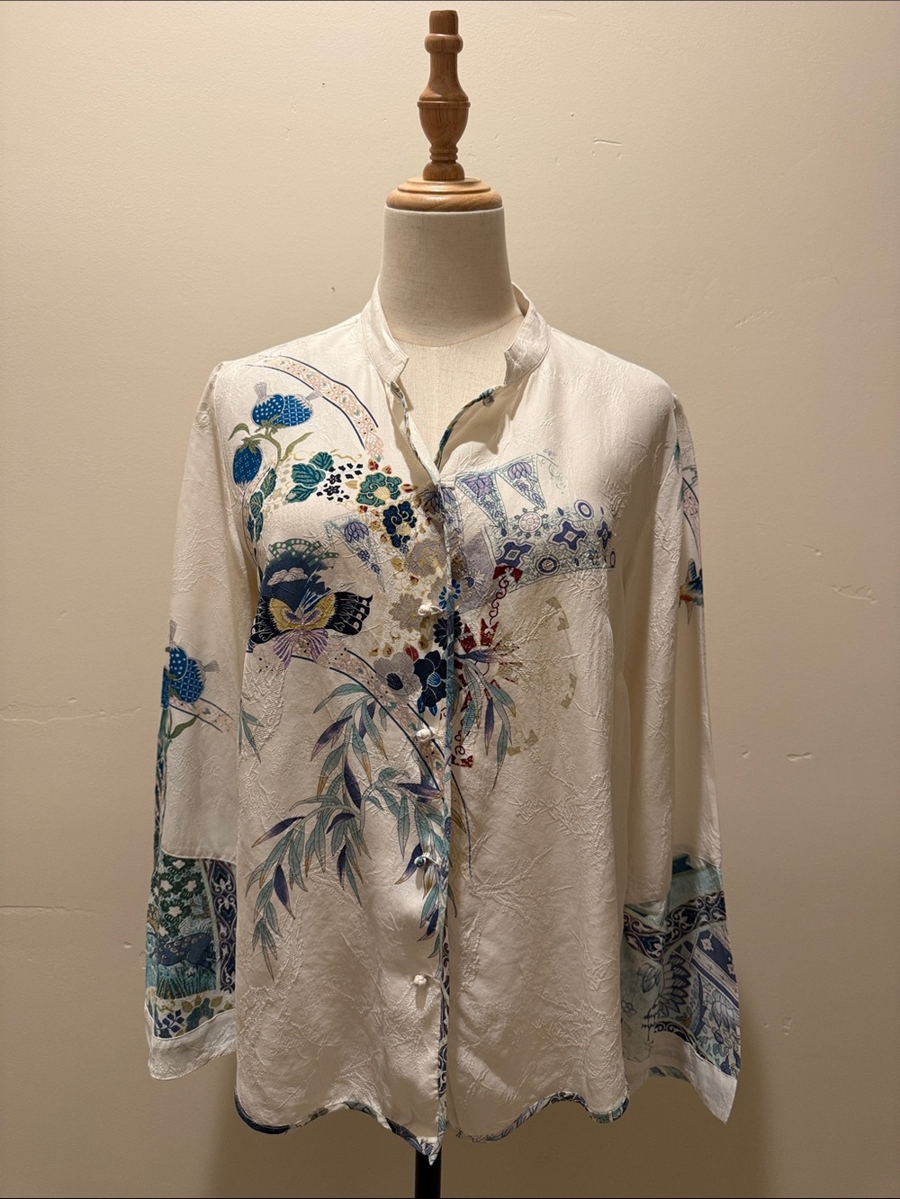 Citron 100% silk floral front button blouse